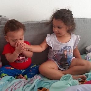 Meet your Posher, Elio